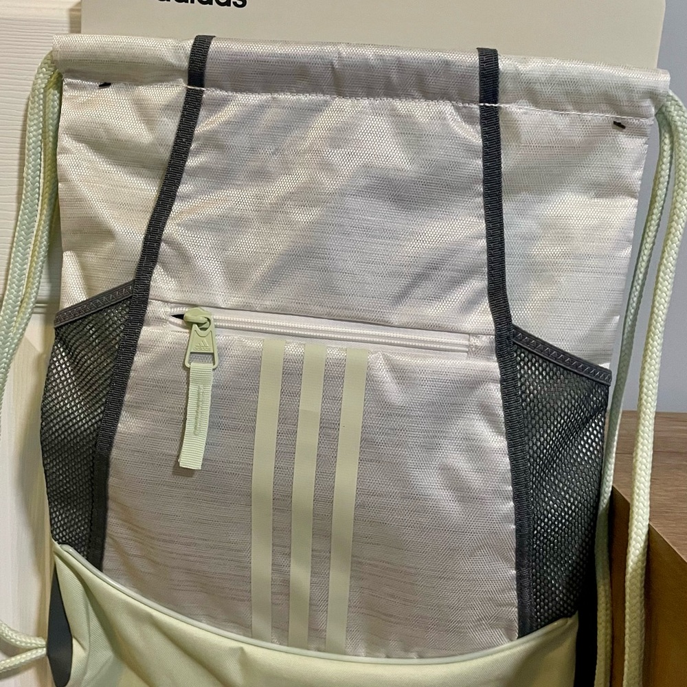 Adidas drawstring backpack - Picture 3 of 4